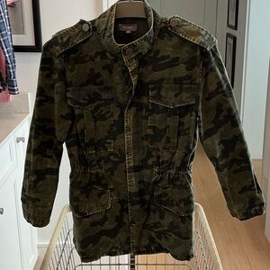 DL1961 Women’s  Green Camo Field Jacket